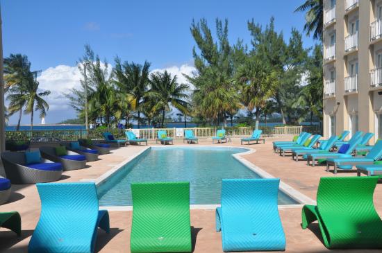 Sunset Resort Bahamas