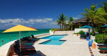 Hotels in Nassau Bahamas on the beach